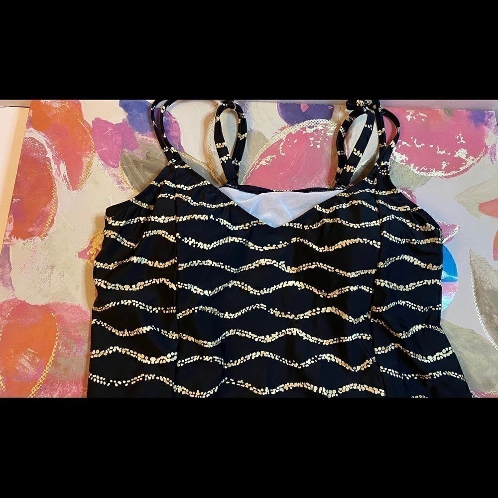 🎀Swim solutions chain print wire free tankini Top - Picture 3 of 8